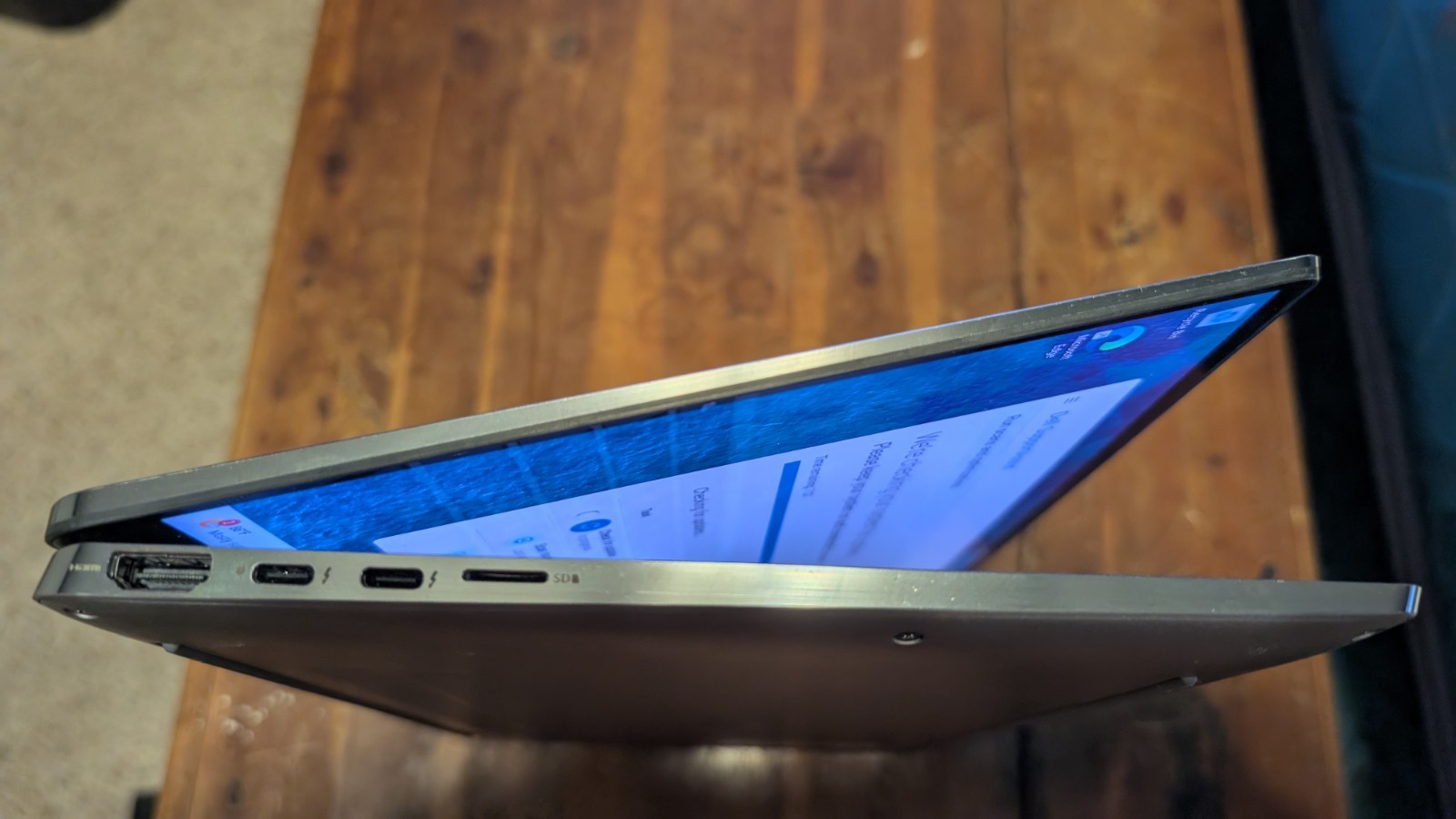 Dell Latitude 9520 2-in-1 11th Gen I7-1185G7 16GB DDR4 256GB NVMe 15″ Touch BIOS