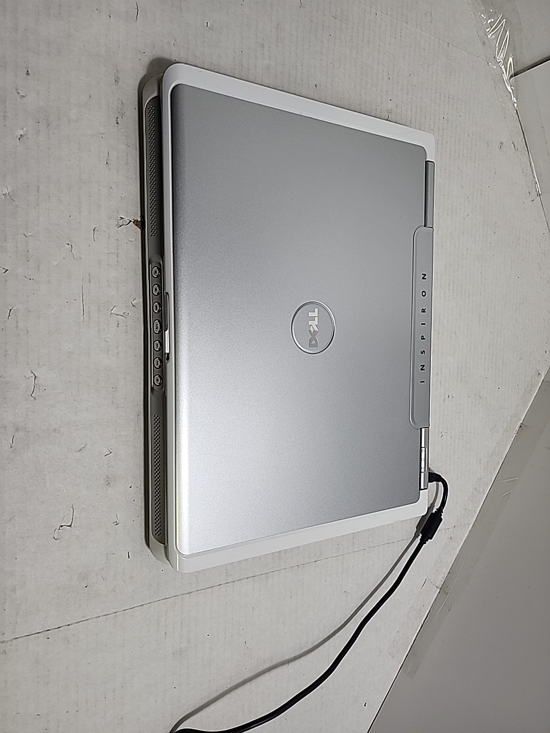 Dell Inspiron 6400 Laptop