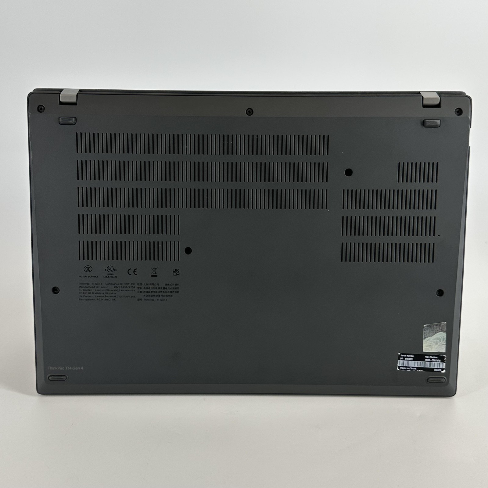 Lenovo ThinkPad T14 Gen 4 FHD+ TOUCH 1.8 GHz i7-1365U 40GB 512GB SSD LCD Bleed