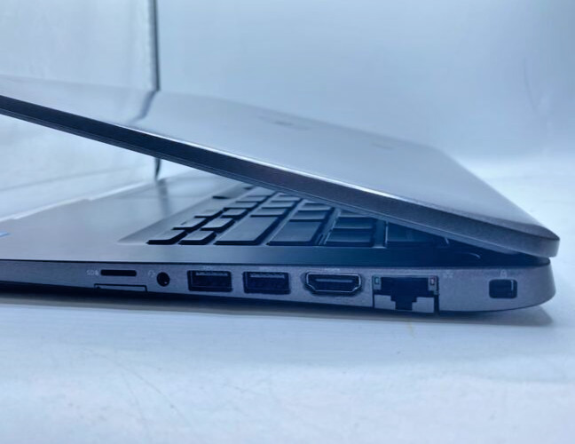 Dell Latitude 5400 14″ Laptop Intel Core i5-8365U 1.60GHz 8GB RAM 256GB SSD