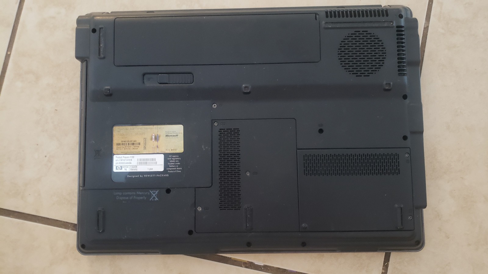 BROKEN Compaq Presario F700 Laptop AMD Athlon Dual Core Memory Parts Repair Only