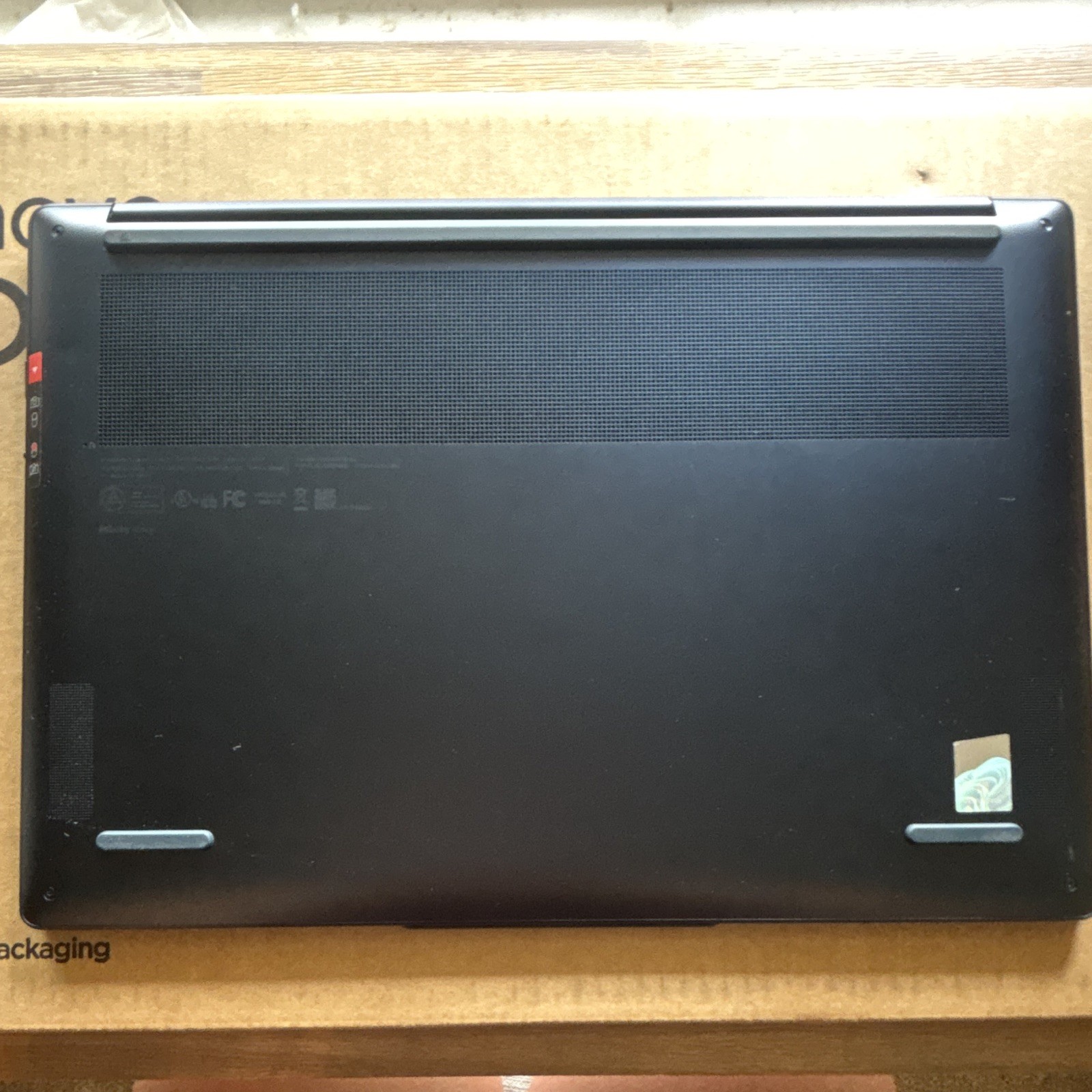 lenovo yoga slim 7 14q8x9