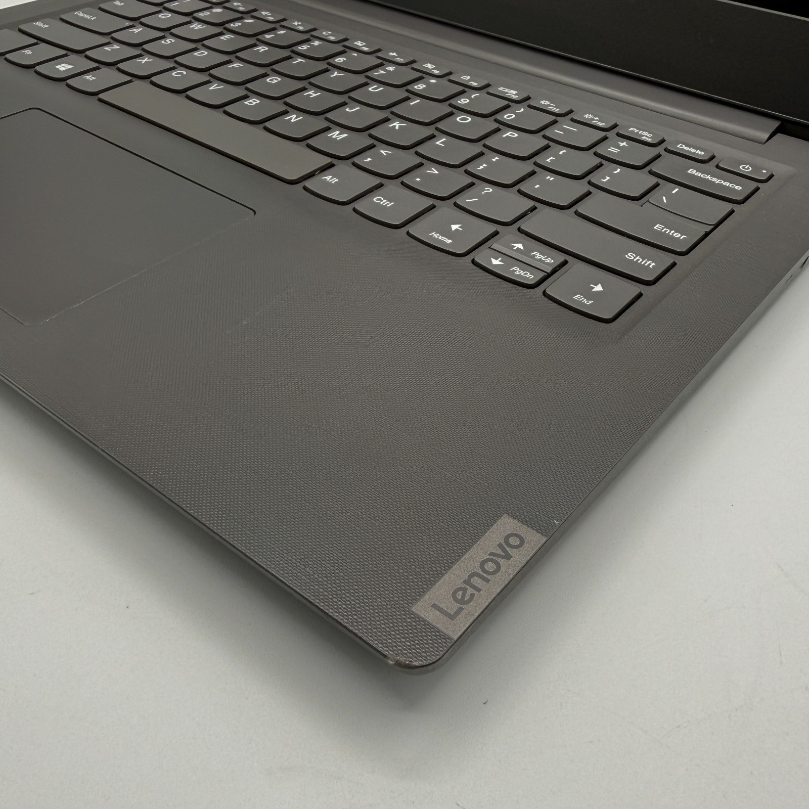 Lenovo V14-IIL 14″ i5-1035G1 8GB RAM 256GB SSD Win 11 Pro Laptop Battery 94%