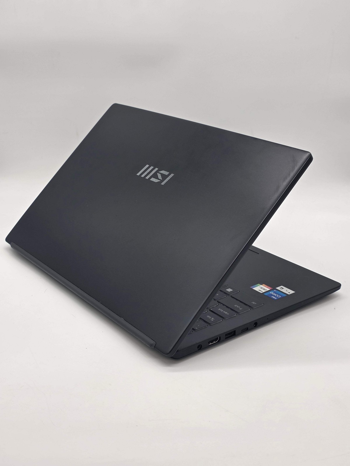 MSI Modern 15 B12M Intel Core I7-1255U 16GB RAM 512GB Used w/ Charger