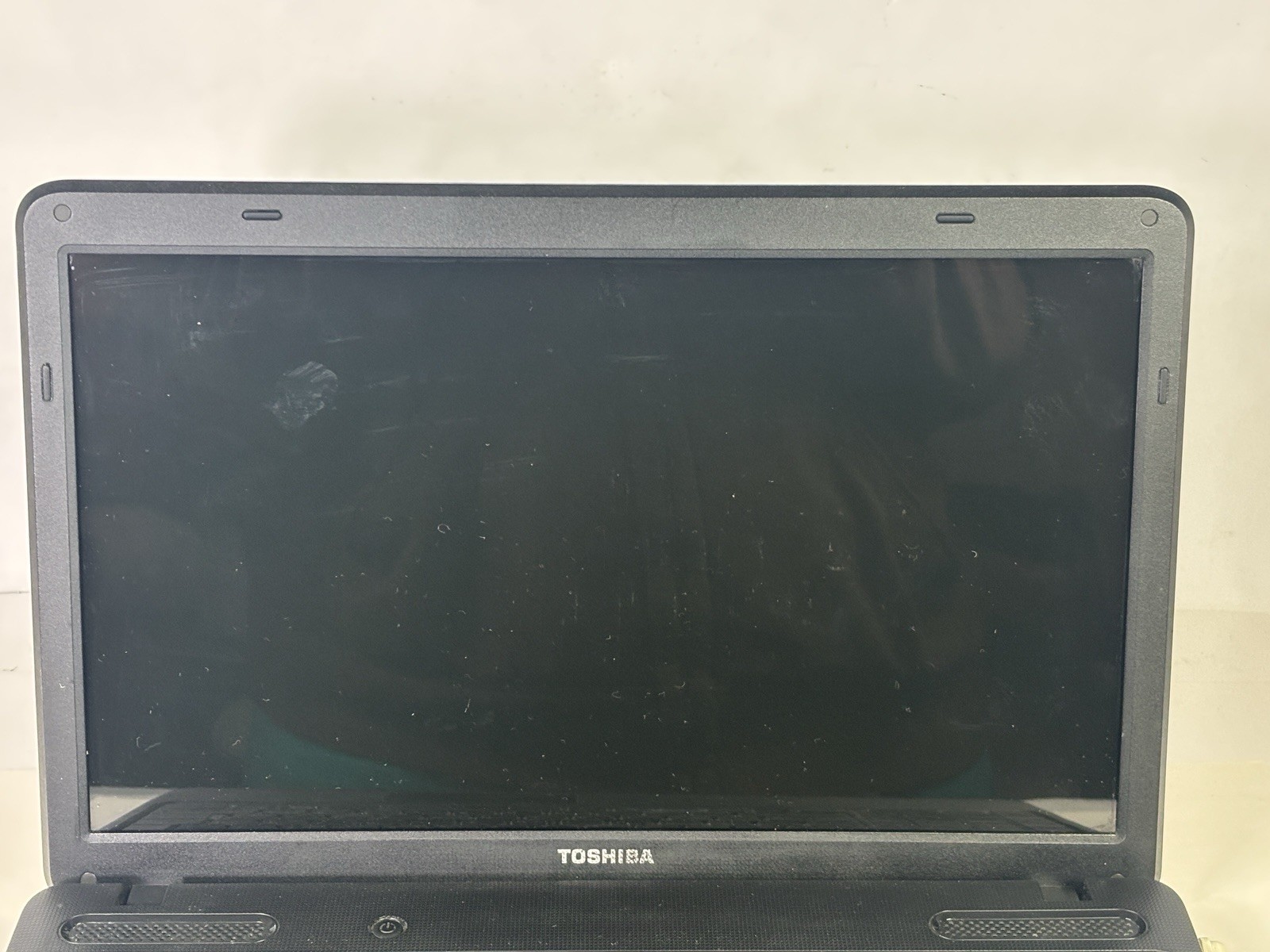 Toshiba Satellite C655 i3 M380 2.53GHz 4GB RAM 298GB HDD WIN 10 PRO *READ*