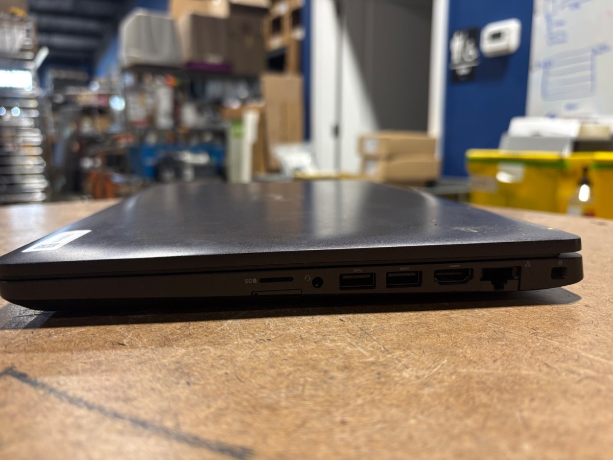 Dell Latitude 5400 14″ FHD i5-8365U 8GB RAM 256GB SSD No Charger/OS READ
