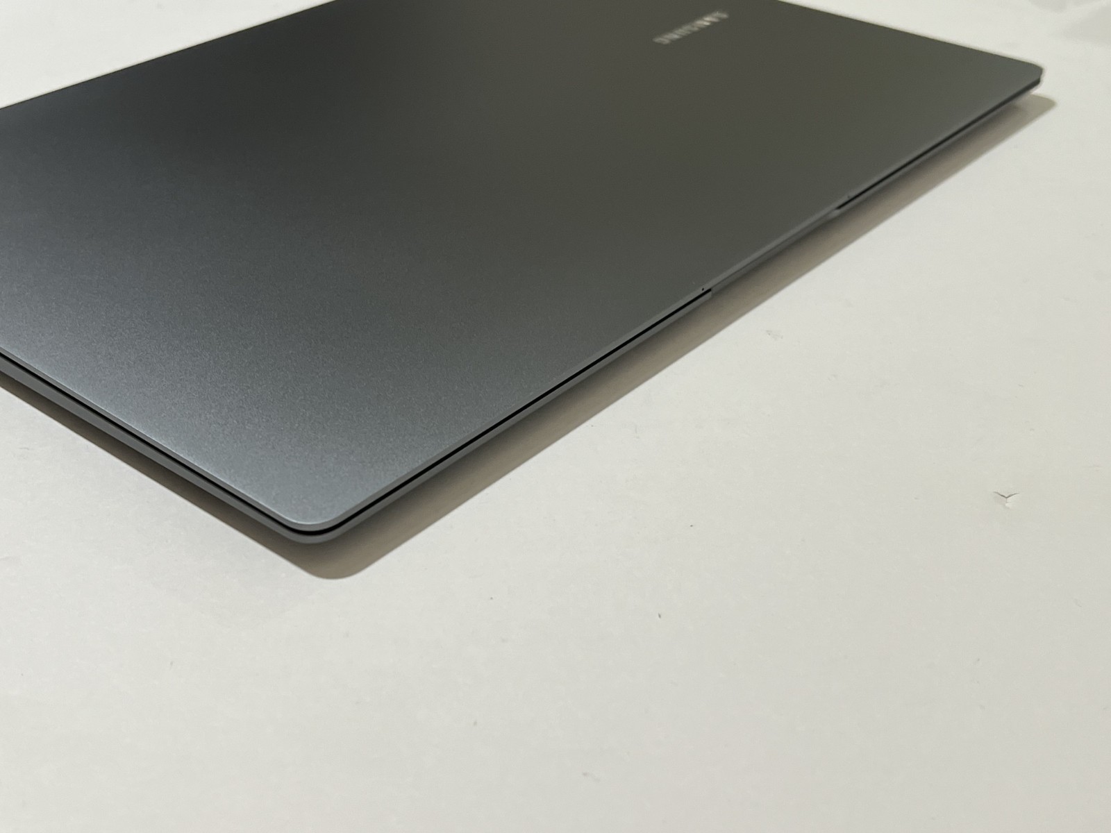 Samsung Galaxy Book5 Pro 16″ 3K Touch PC Ultra 7 RAM 32GB SSD 1TB NP960XHA #0D