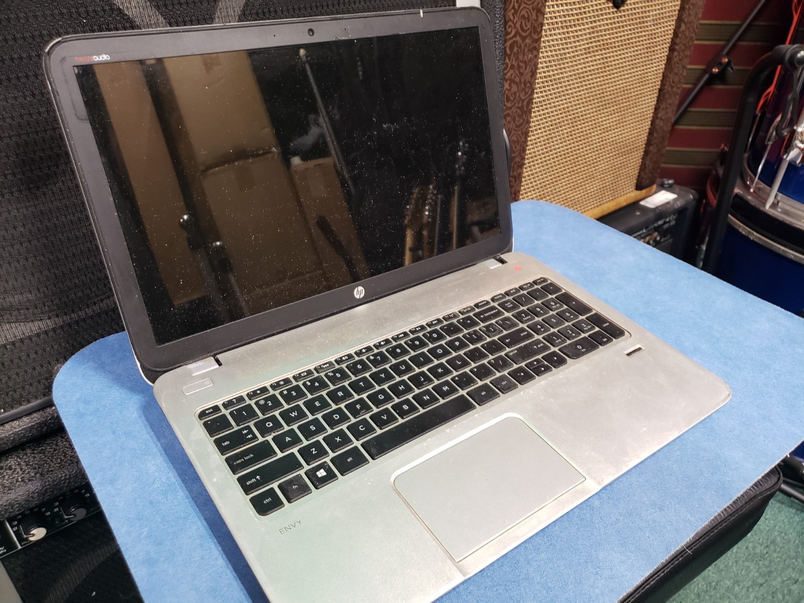 HP Envy 15t-j000 for parts only damaged laptop specs unknown