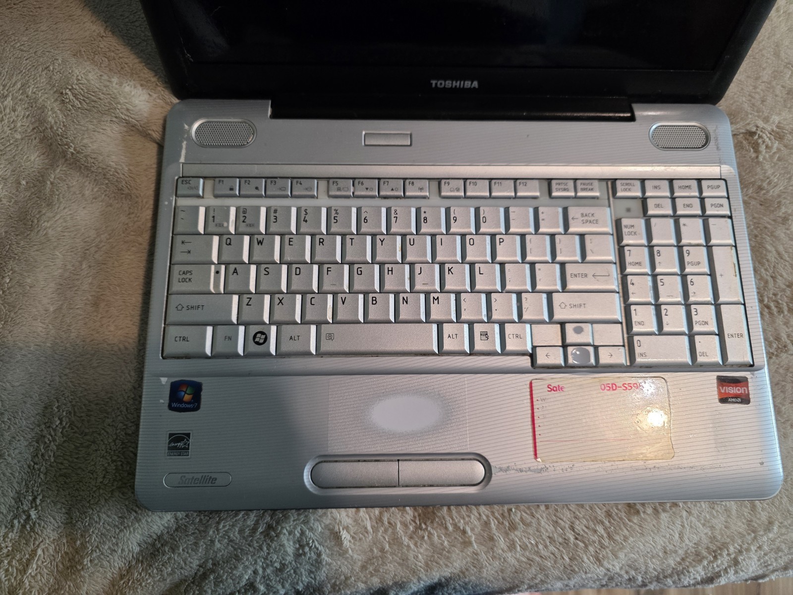 Toshiba Satellite L505D-S5983 AMD DUAL-CORE @ 2.0GHz 2GB RAM 320GB HDD PARTS