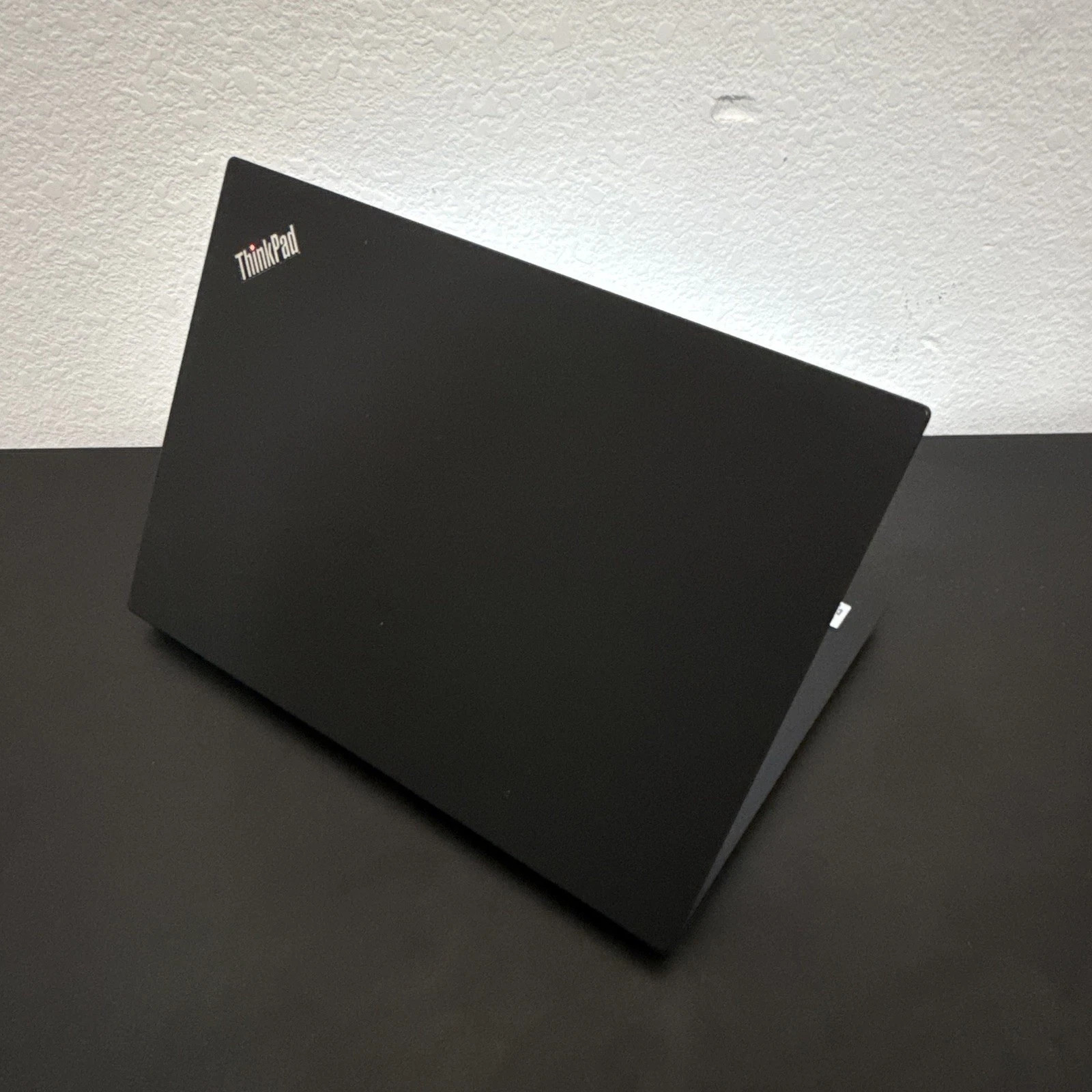 Lenovo ThinkPad T490 i7 10th Gen 32GB 512GB SSD 14in Touchscreen FHD Win11 Pro