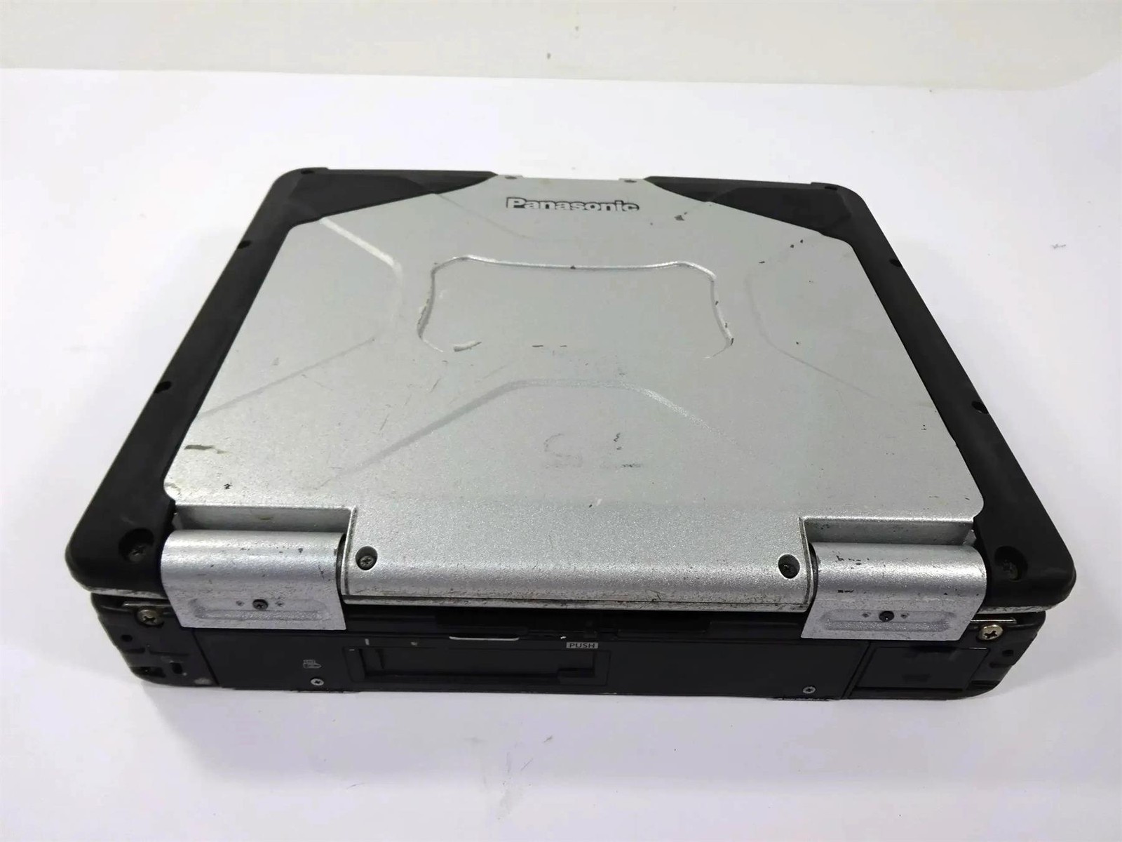 Panasonic Toughbook CF-31 MK6 Core i5-7300U 2.6GHz 8GB RAM – No HDD