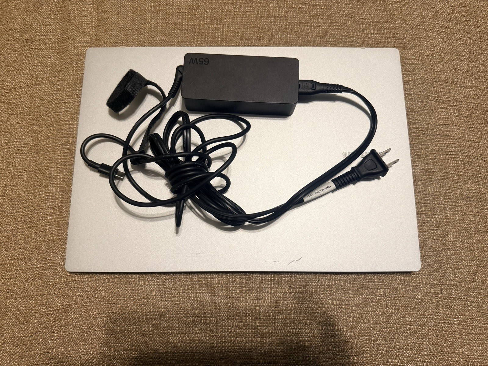 SAMSUNG GALAXY BOOK GO 14″ NP340XLA KA-2 Snapdragon 3.15GHz 8GB RAM ARM64 Laptop