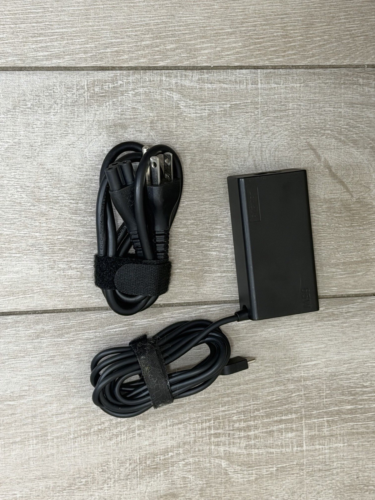 Lenovo ThinkBook 14 G2 ITL 14″ Core i5-1135G7 8GB RAM 256GB NVMe SSD Win-11 Pro