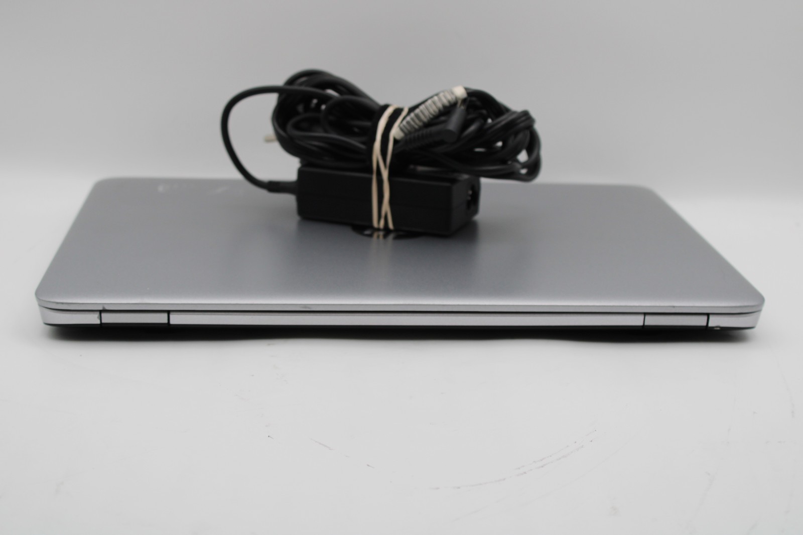HP EliteBook 840 G3 i5-6300U @ 2.4 GHz 32GB RAM 256GB SSD No OS