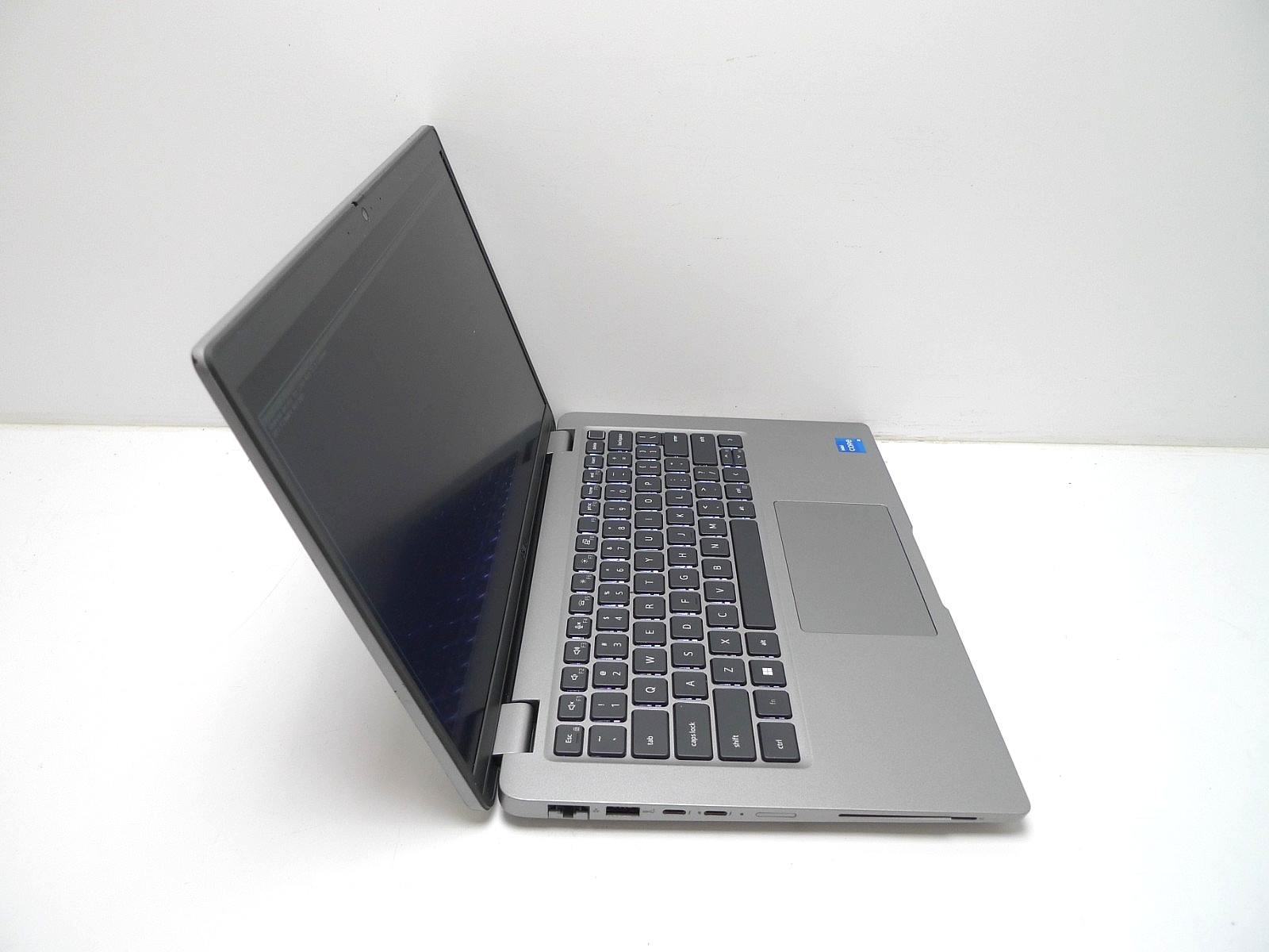 Dell Latitude 5440 | i5-1350P | 16GB RAM | 512GB NVMe | Linux | No Cord | Wear