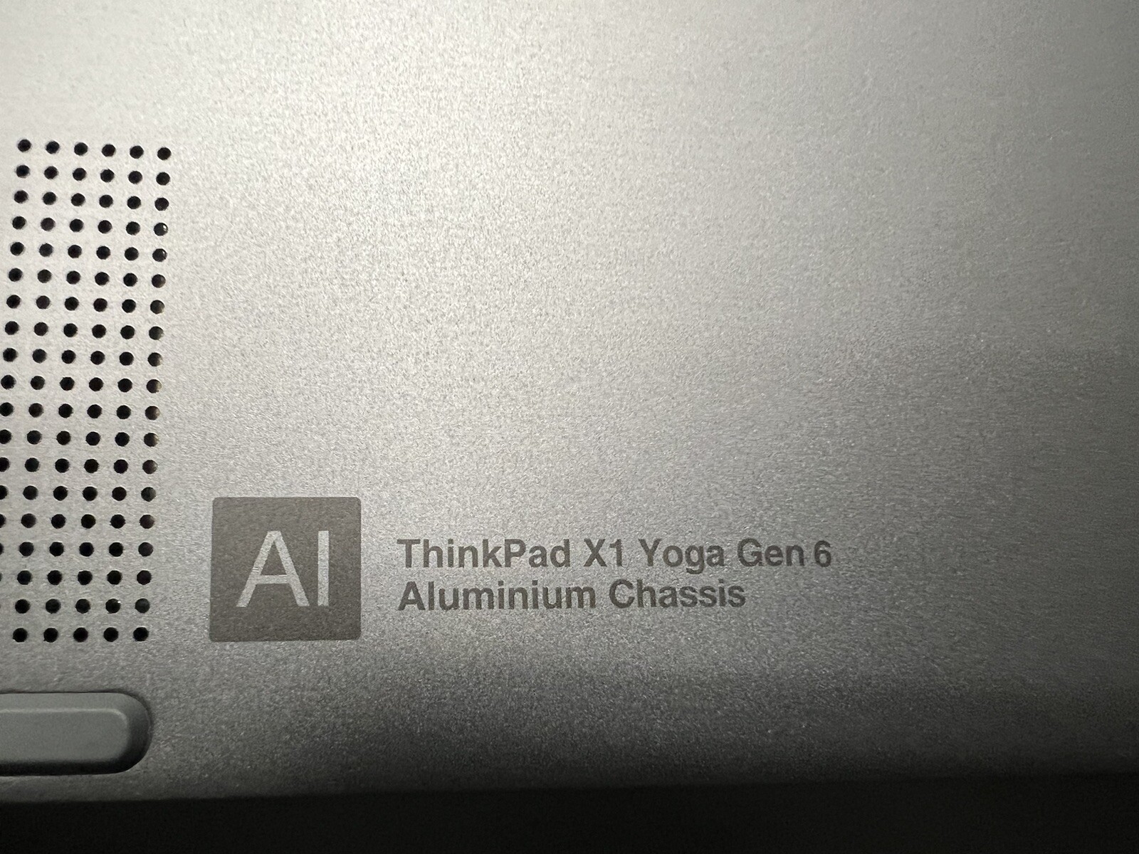 Lenovo ThinkPad X1 Yoga Gen 6 14″ FHD+ i5-1145G7 16GB 1TB SSD w10P PEN *READ*