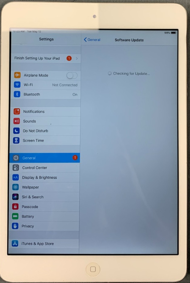 Lot of 2 Apple iPad Mini 2 A1489 Silver Wi-Fi 32GB iPadOS 12.5.7 #5121033