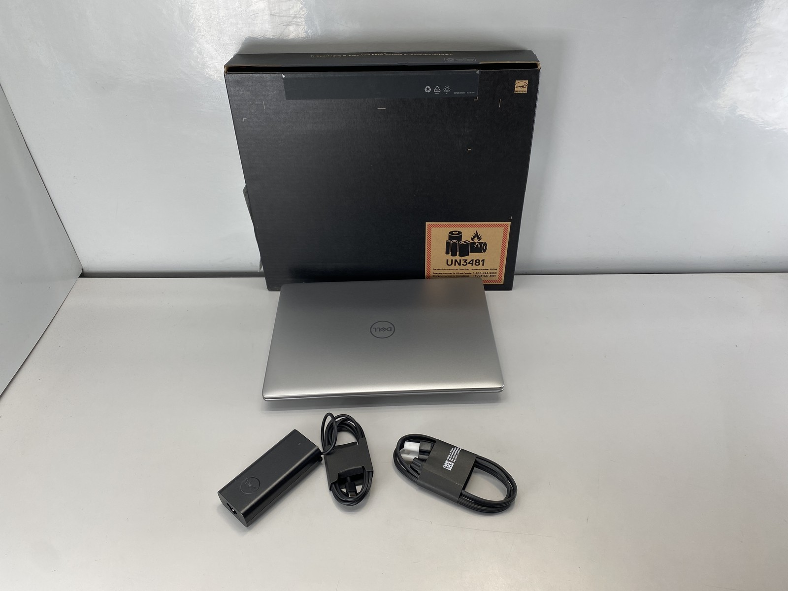 Dell Laptop Latitude Silver 7455 14″ Qualcomm Snapdragon X Elite X1E80100 512GB