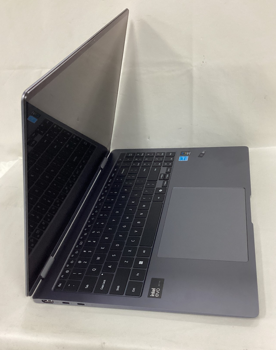 SAMSUNG Galaxy Book4 Pro 360,16″ 3K AMOLED Touchscreen,Intel Ultra 7 155H,used