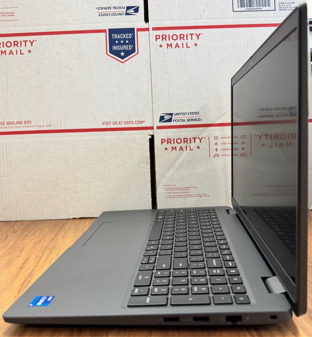 Dell Latitude 3540 i7-1355u 32GB 512GB – Good Shape