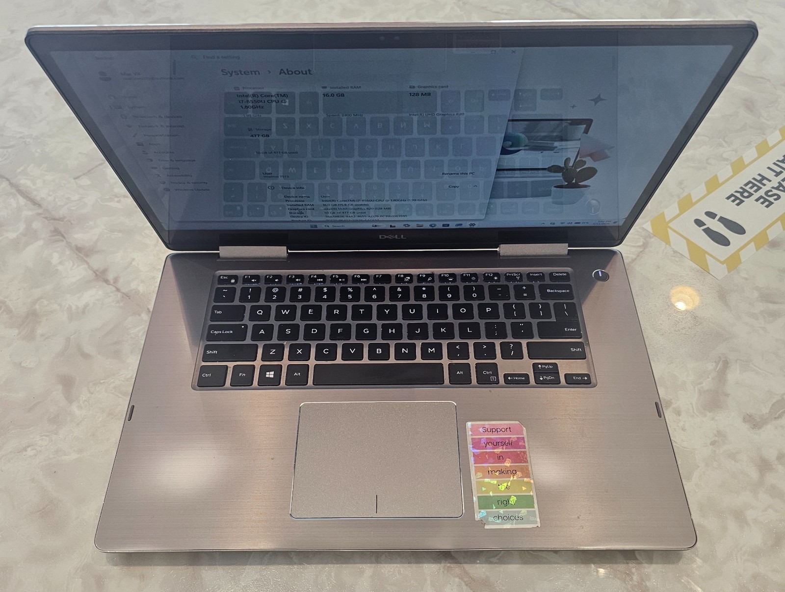 Dell Inspiron 7573 2-in-1 Intel Core i7-8550U 15.6″ Touch 16GB RAM 512GB SSD