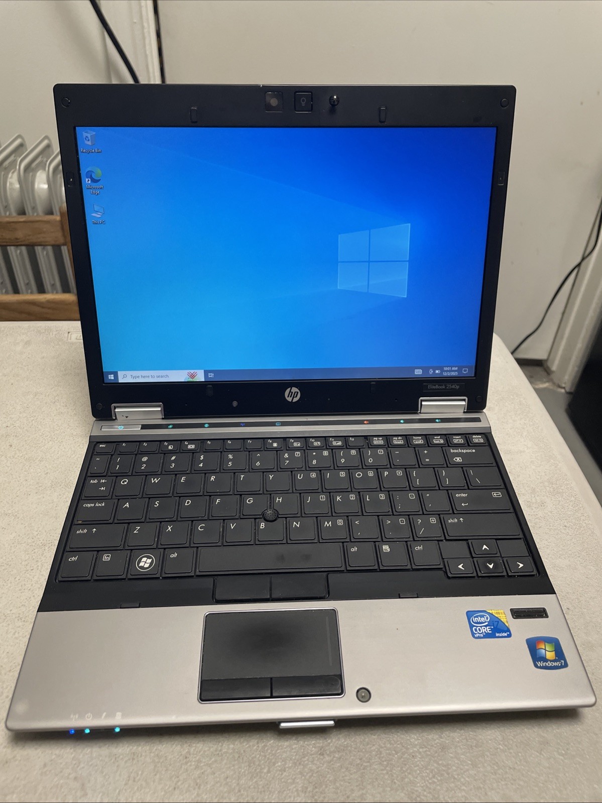 HP Elitebook 2540p Laptop Intel i7-L640 2.13GHz 8gb RAM 256GB HDD