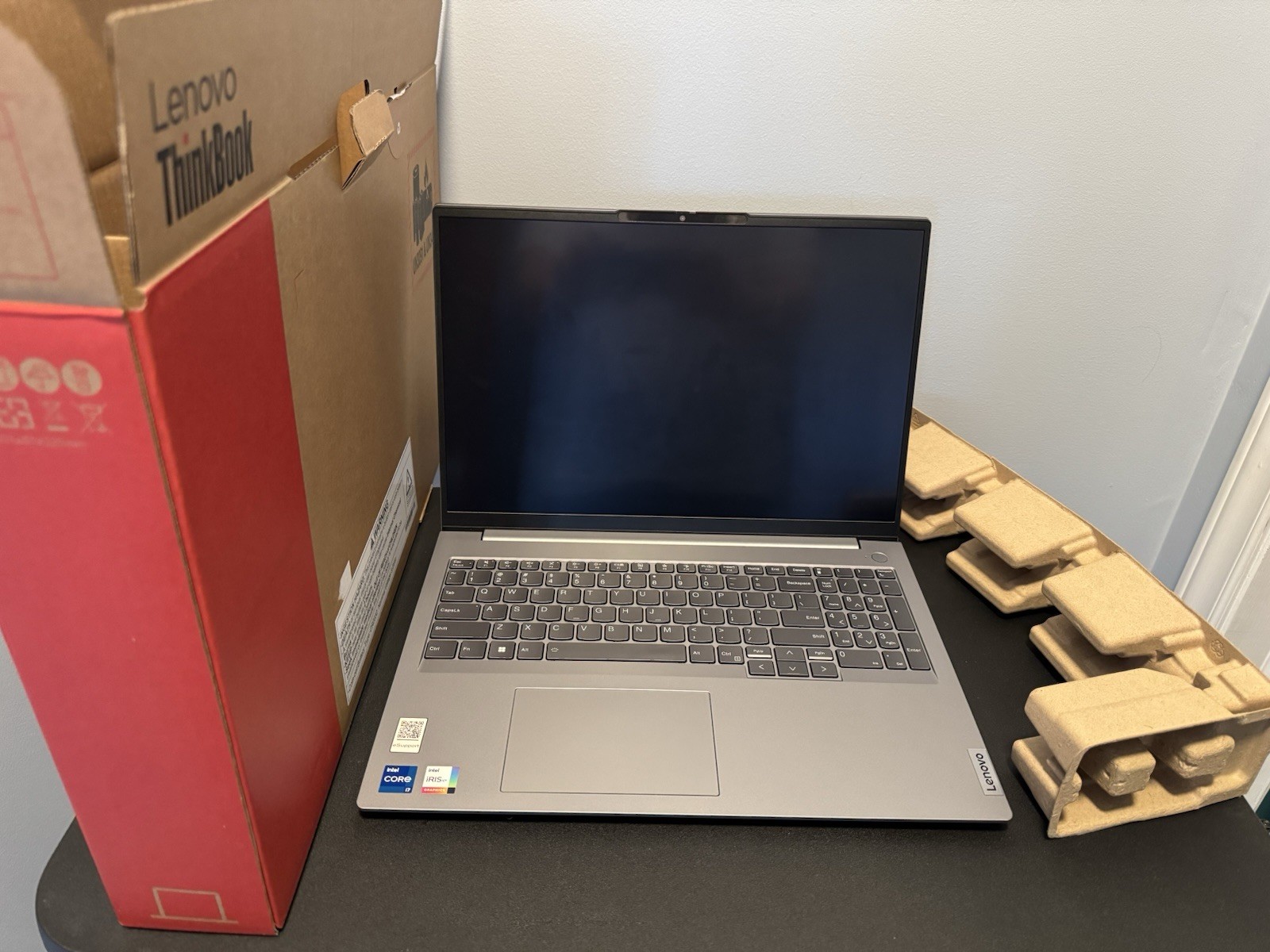 Lenovo ThinkBook 15.6″ i7-1355U 16GB DDR5 5200MHz 512GB M.2 NVMe SSD Win 11 Pro