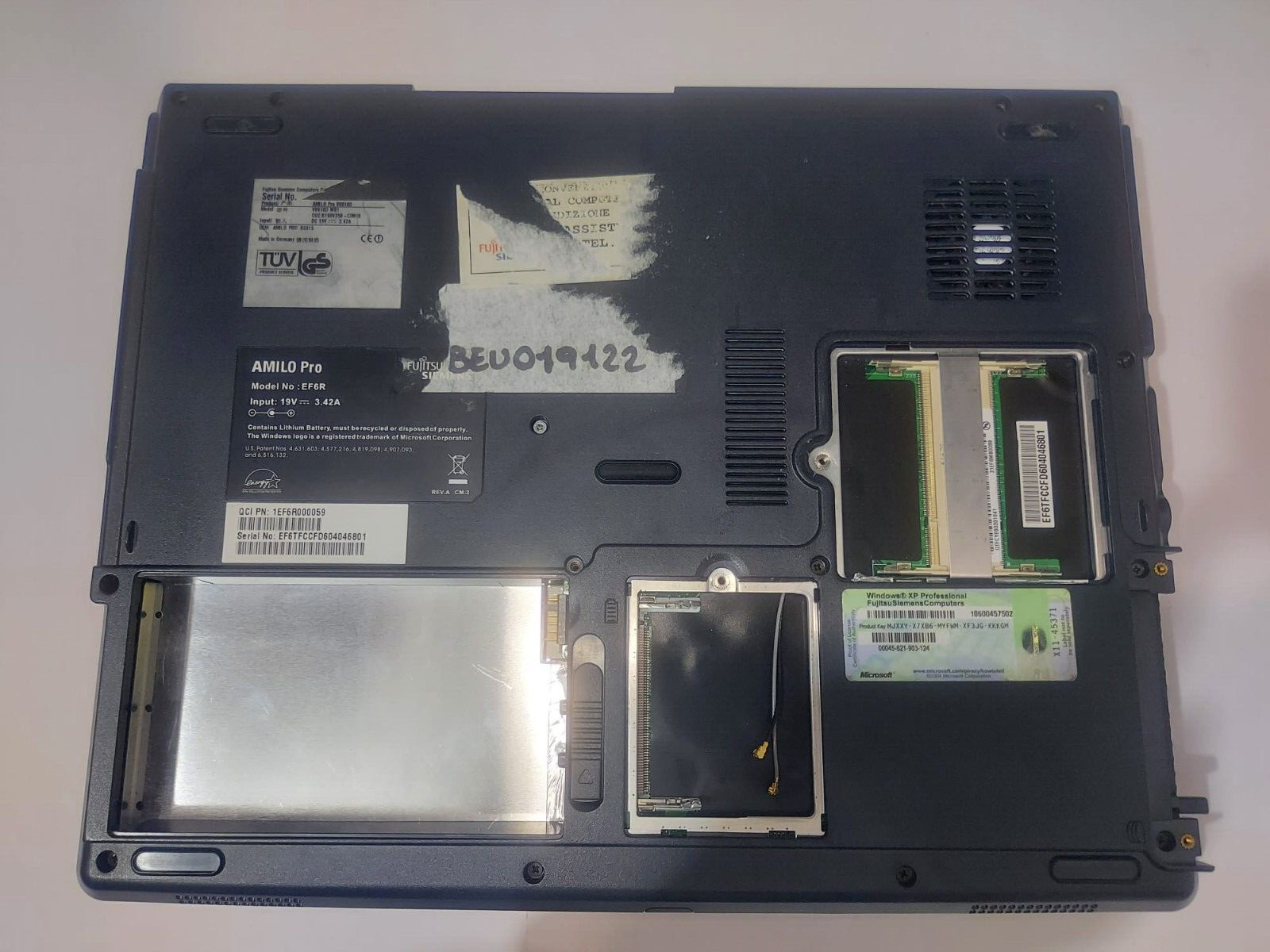 Fujitsu Siemens Laptop EF6R Notebook No Ram & Hard Drive for Parts