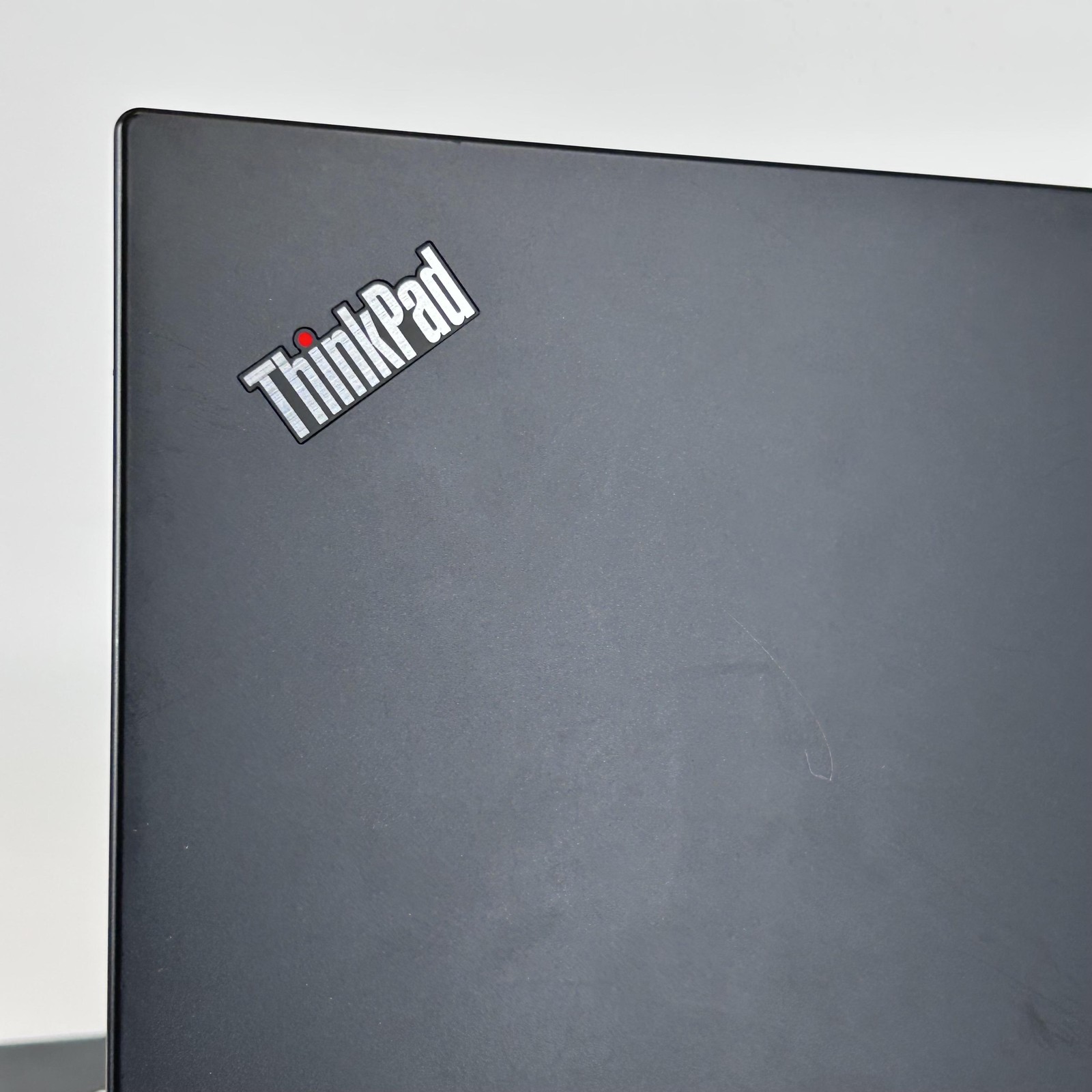 Lenovo ThinkPad E495 14 FHD 2.1 GHz Ryzen 5 3500U 8GB 256GB SSD Very Good