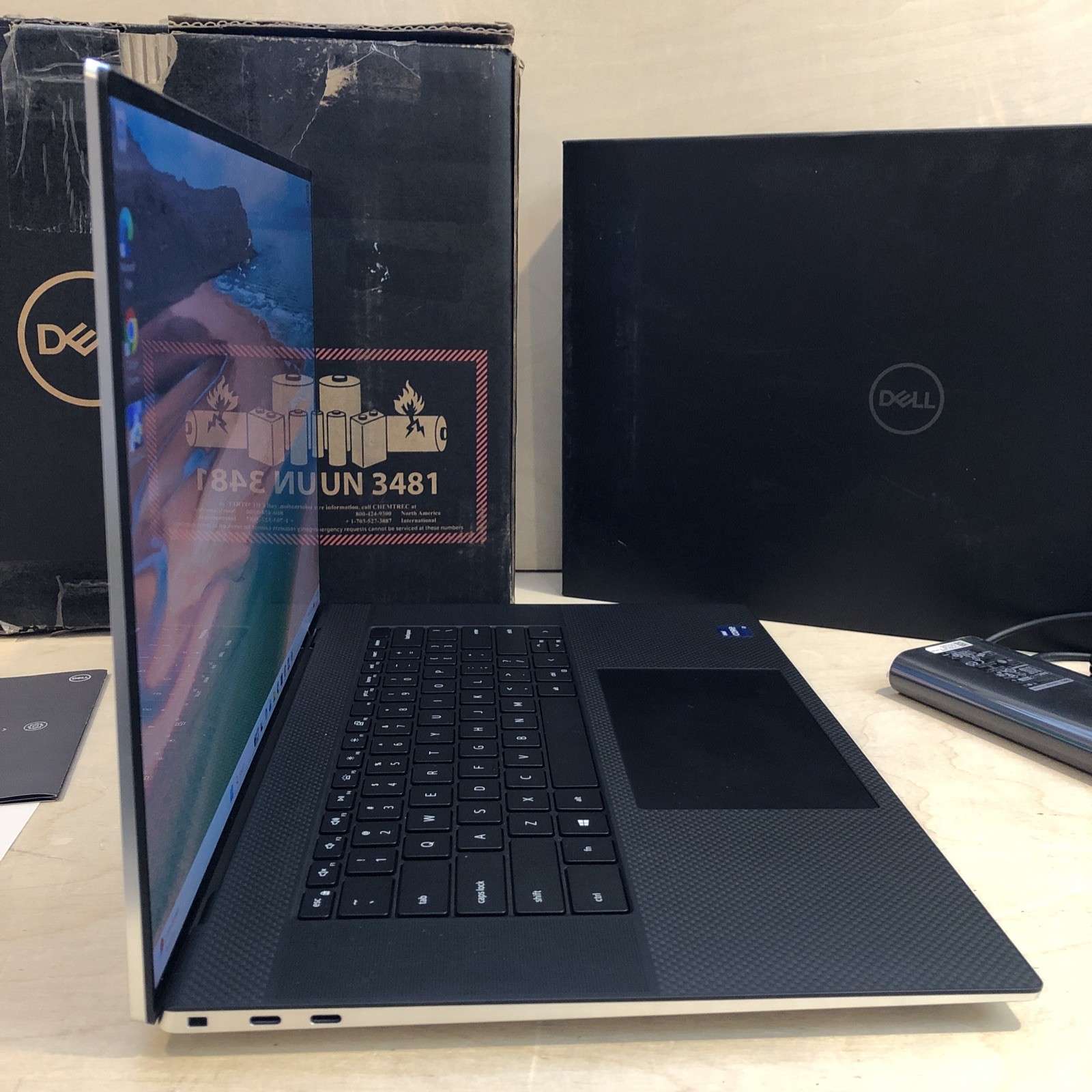 Dell XPS 17 9710 17.3” Touchscreen Intel Core i7 11th 16GB RAM 1TB SSD RTX3060