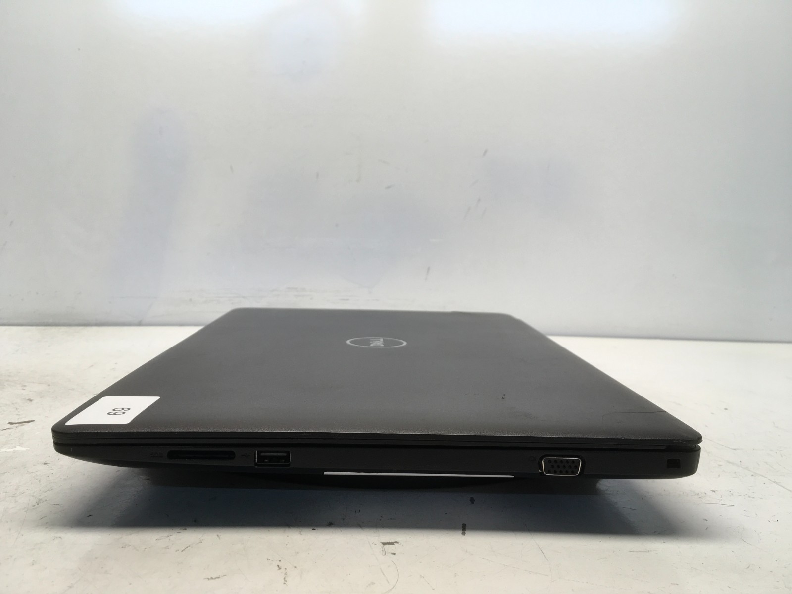 Dell Latitude 3590 Intel i3-7130U 2.7GHz 16 GB NO HDD No Batt