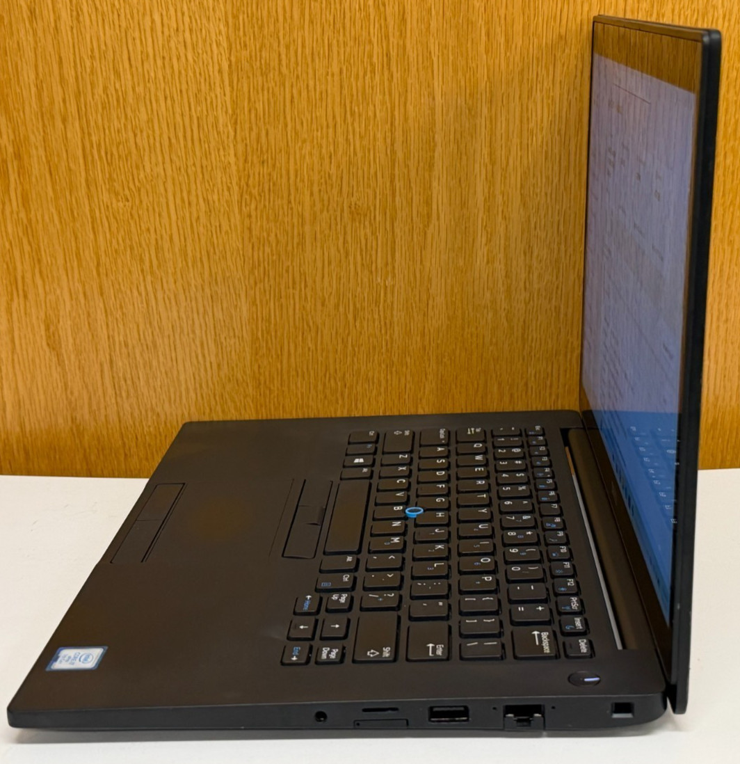 Dell Latitude 7480 Touchscreen 14″ (i7-7600U, 16GB RAM, 512GB) Windows 11 Pro