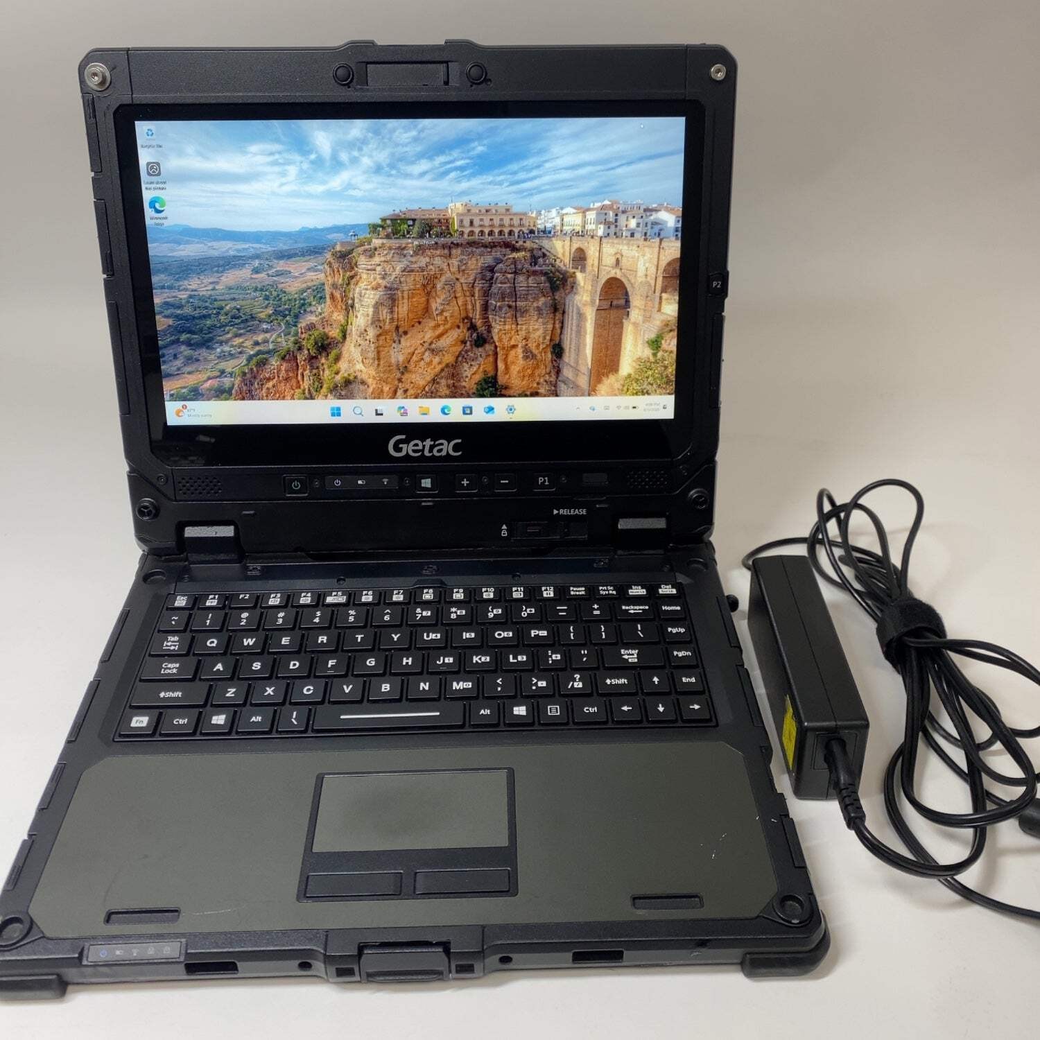 Getac Rugged Touchbook K120 12.5″ i5-8250U 1.8GHz 16GB RAM 512GB SSD