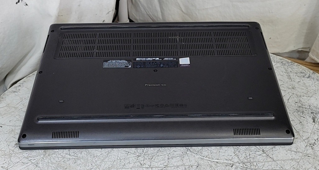DELL PRECISION 7540 Laptop XEON E-2276M 8GB 512GB SEE NOTES