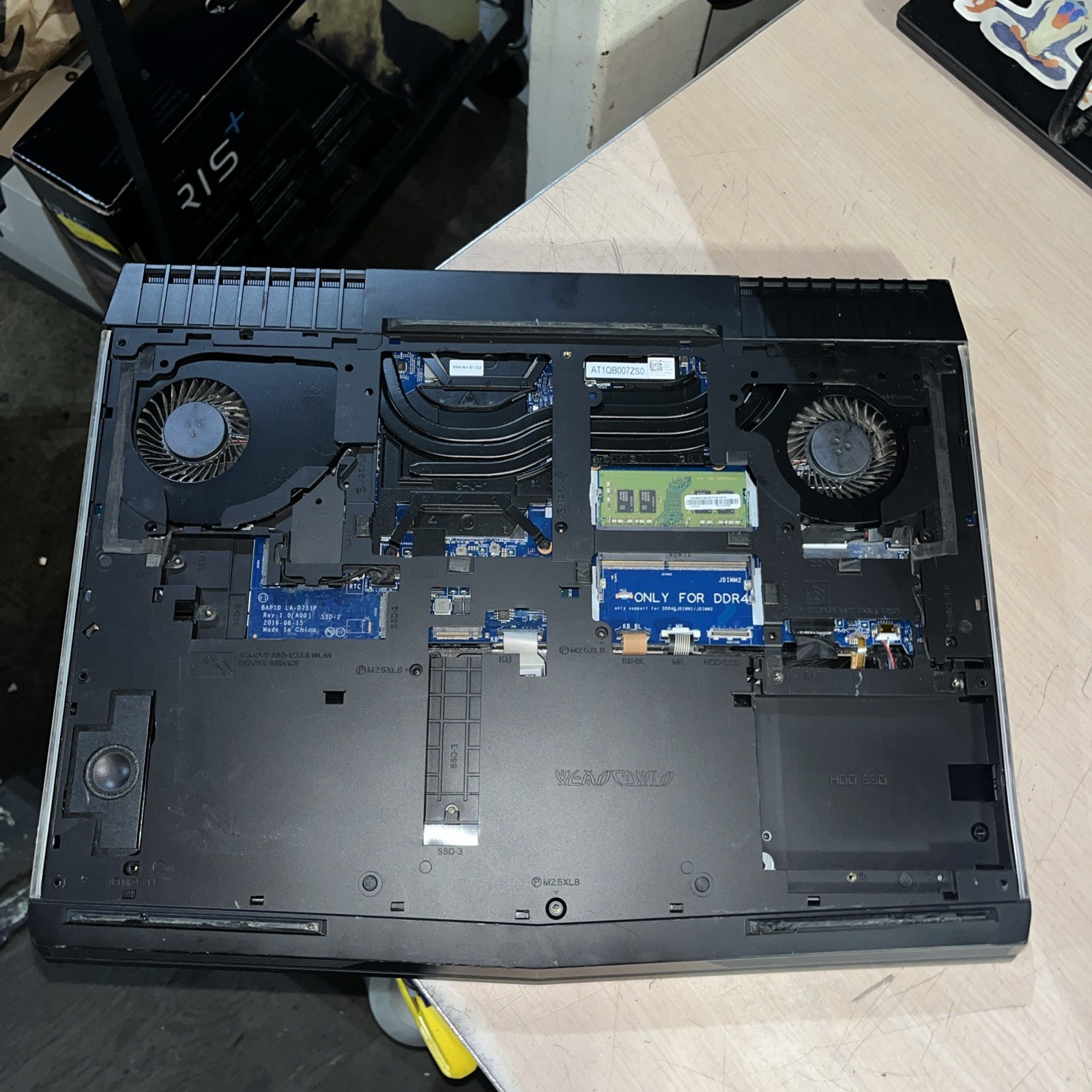 ALIENWARE 17 R4 INTEL CORE I7-7700HQ 2.80GHZ 8GB RAM NO HD