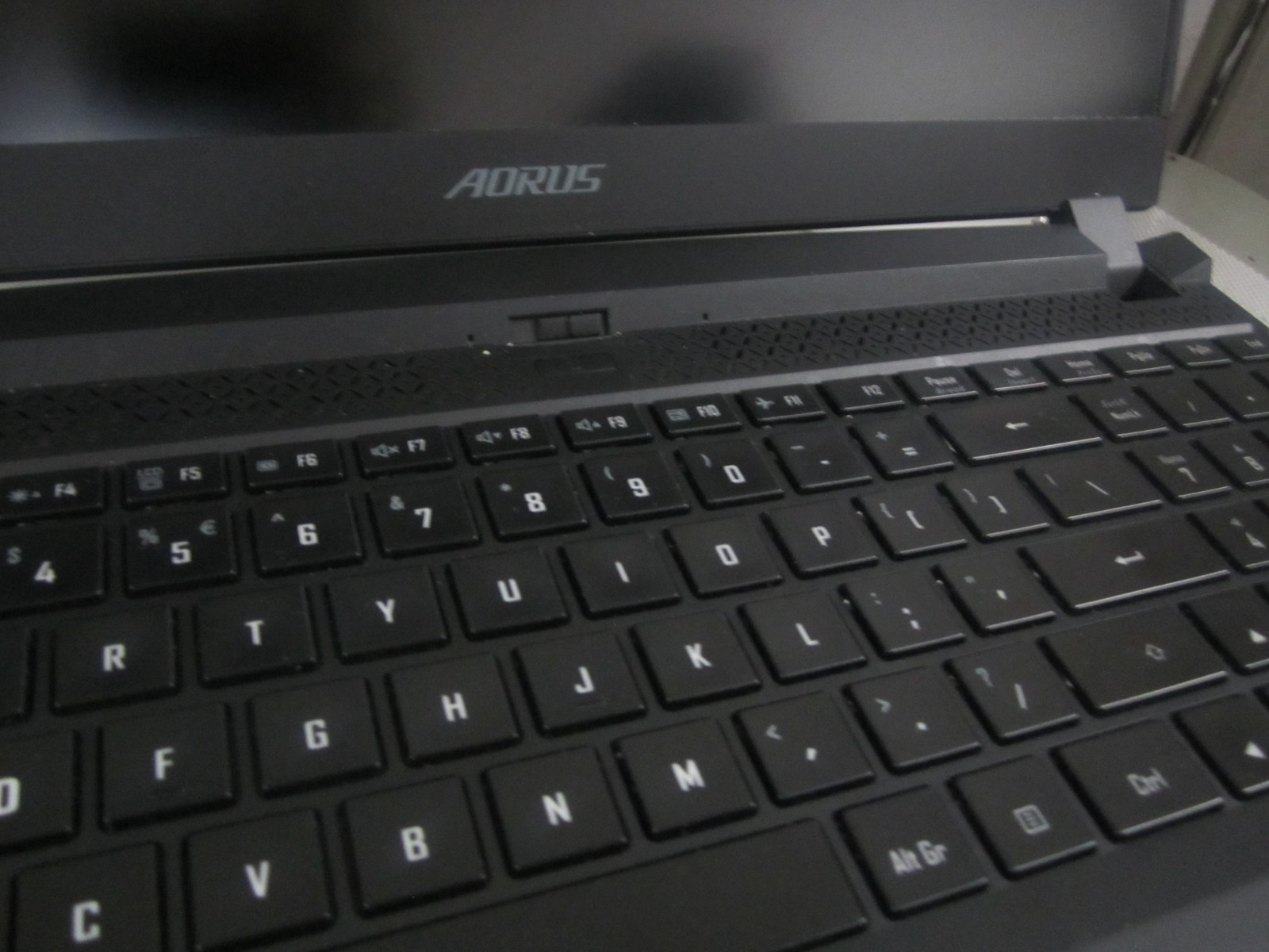 AORUS 15P XD RX5L Gaming i7 11th. 32GB 1TB 2.3GHZ Nvidia RTX3070 UBUNTU LAPTOP