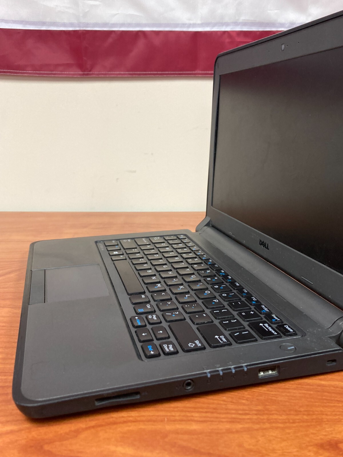 Dell Latitude 3340 Intel Celeron 2957U- 4GB RAM – 500GB HDD **READ DESCRIPTION**