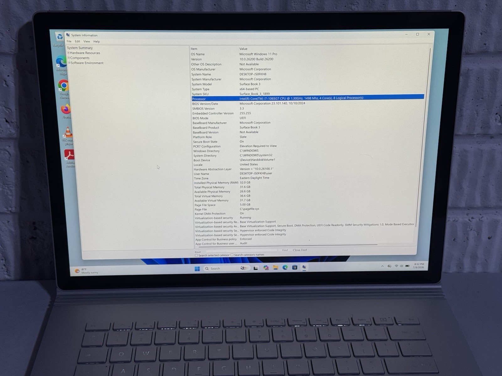 Microsoft Surface Book 3 1899 TOUCHSCREEN Intel i7 10th, 1tb, 32GB Laptop ONLY!