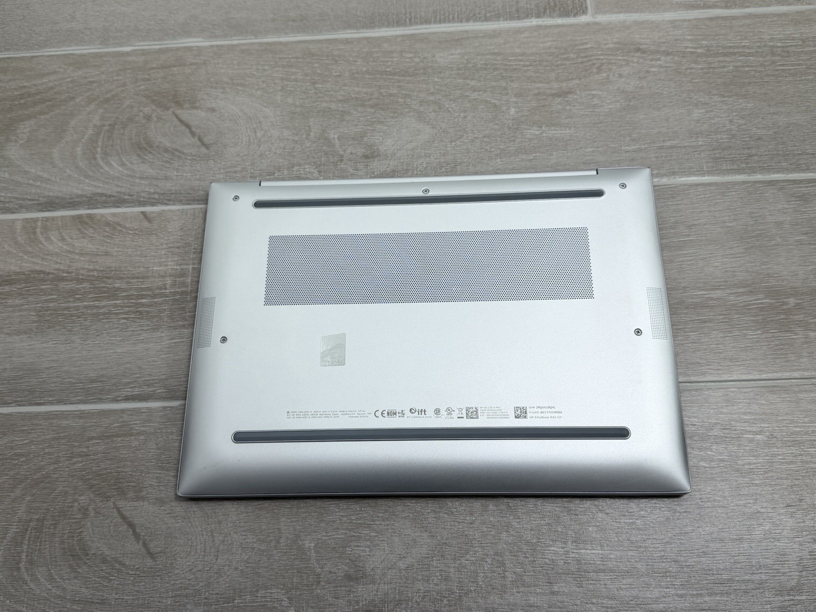 HP EliteBook 840 G11 14″ WUGA Core Ultra 7 165H 8GB RAM 256GB NVMe Win-11