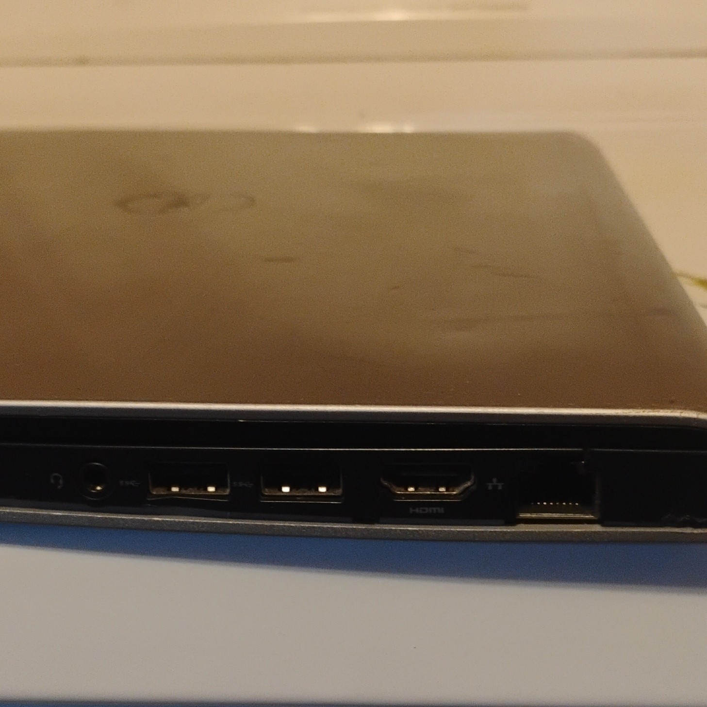 Dell Inspiron 15-5547 Notebook/Laptop Black HDMI USB SD Card Slot Ethernet
