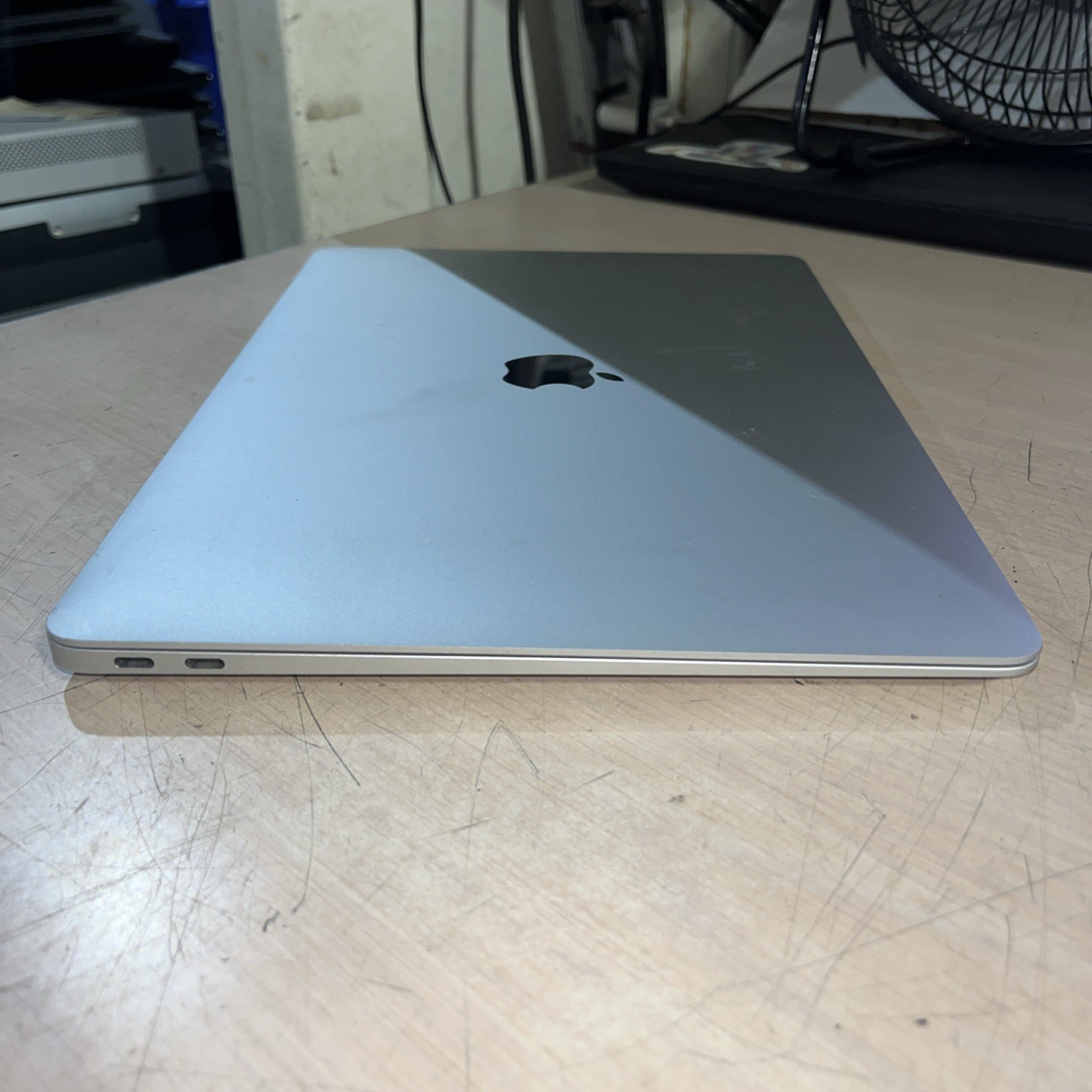 APPLE MACBOOK AIR 13″ SCISSOR, 2020 CORE I3-1000NG4 1.1GHZ 8GB RAM 256SSD
