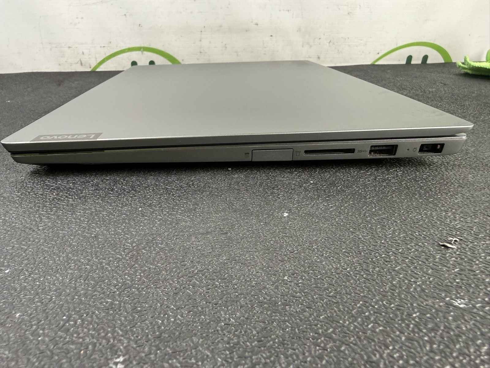 Lenovo ThinkBook 14-IML Intel i7-10510U 1.8GHz 20GB DDR4 512GB NVMe Win 11 Pro