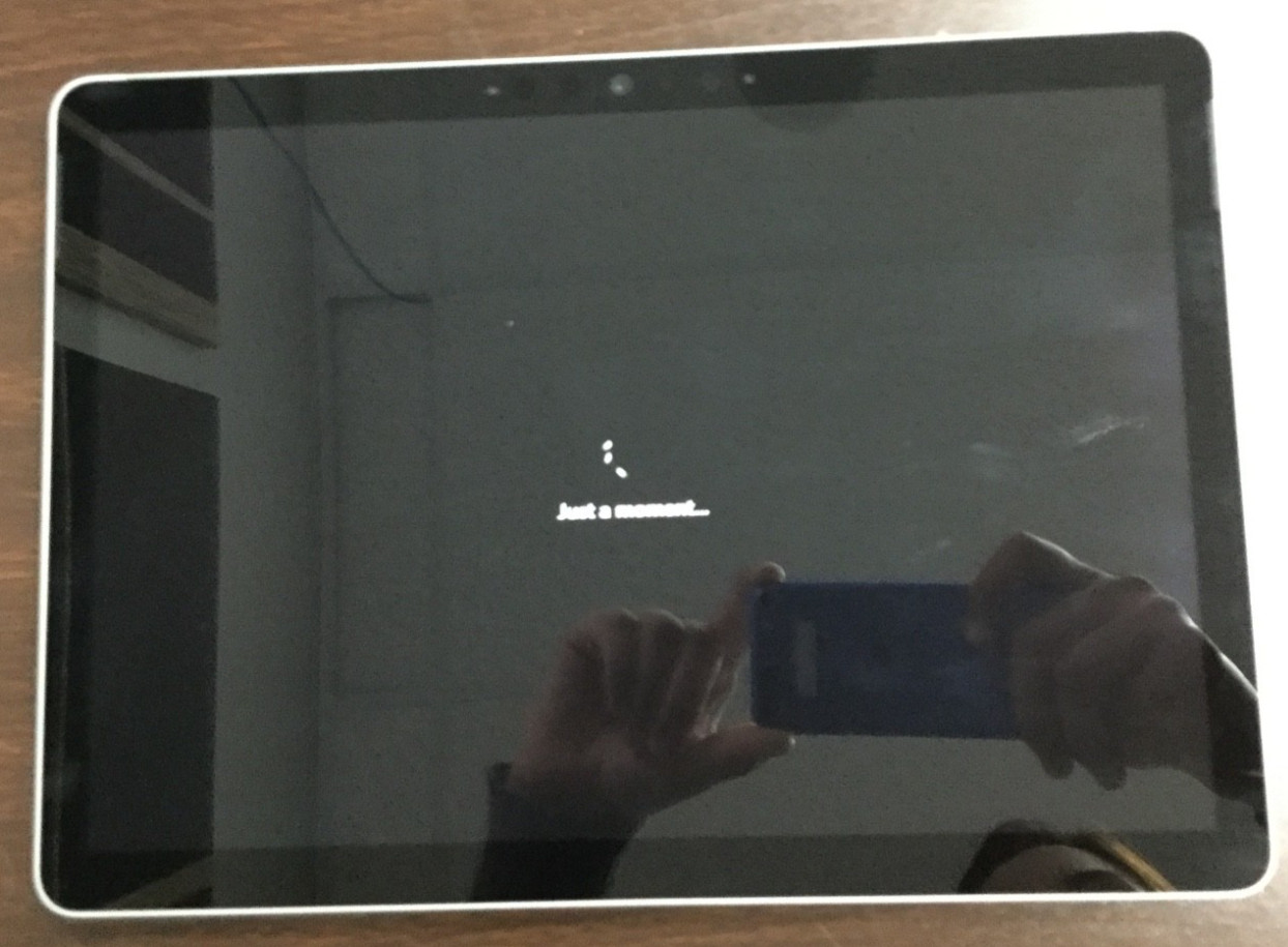 Microsoft Surface GO 2 1926 10.5″ Intel Pentium 4GB 64GB Windows 11 pro