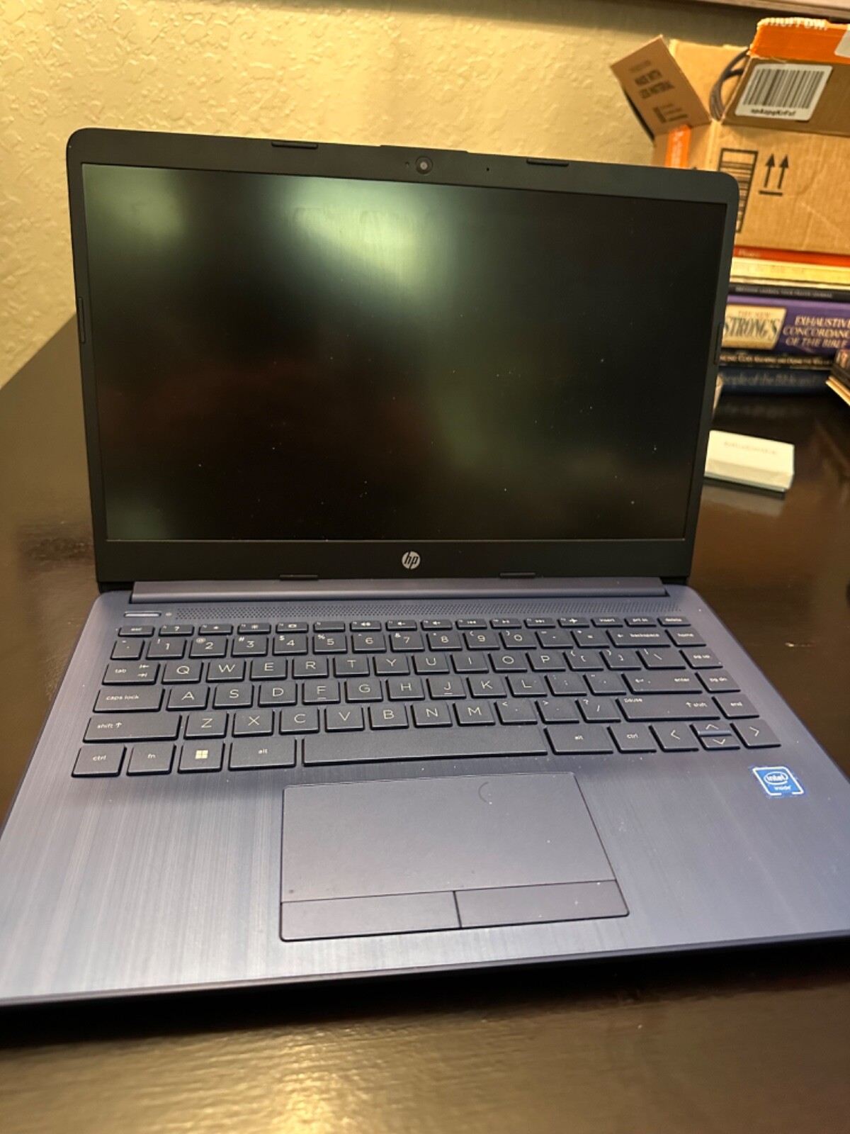 HP Stream – 14-ds0003dx 14″ (64GB eMMC, AMD A4-9120e, 1.5GHz, 4GB RAM) Laptop –