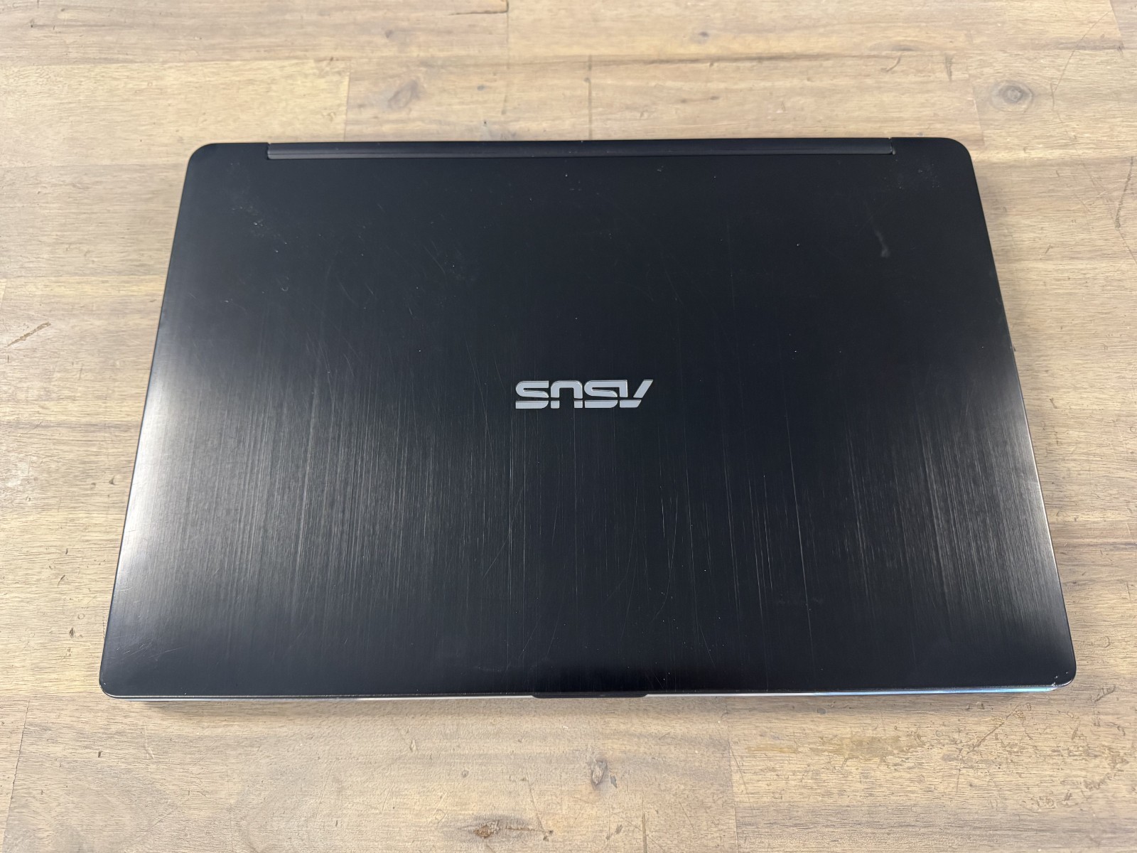 ASUS Q502LA-BSI5T14 Flip 2-in-1 15.6″ Touch-Screen Laptop *FOR PARTS ONLY READ!*
