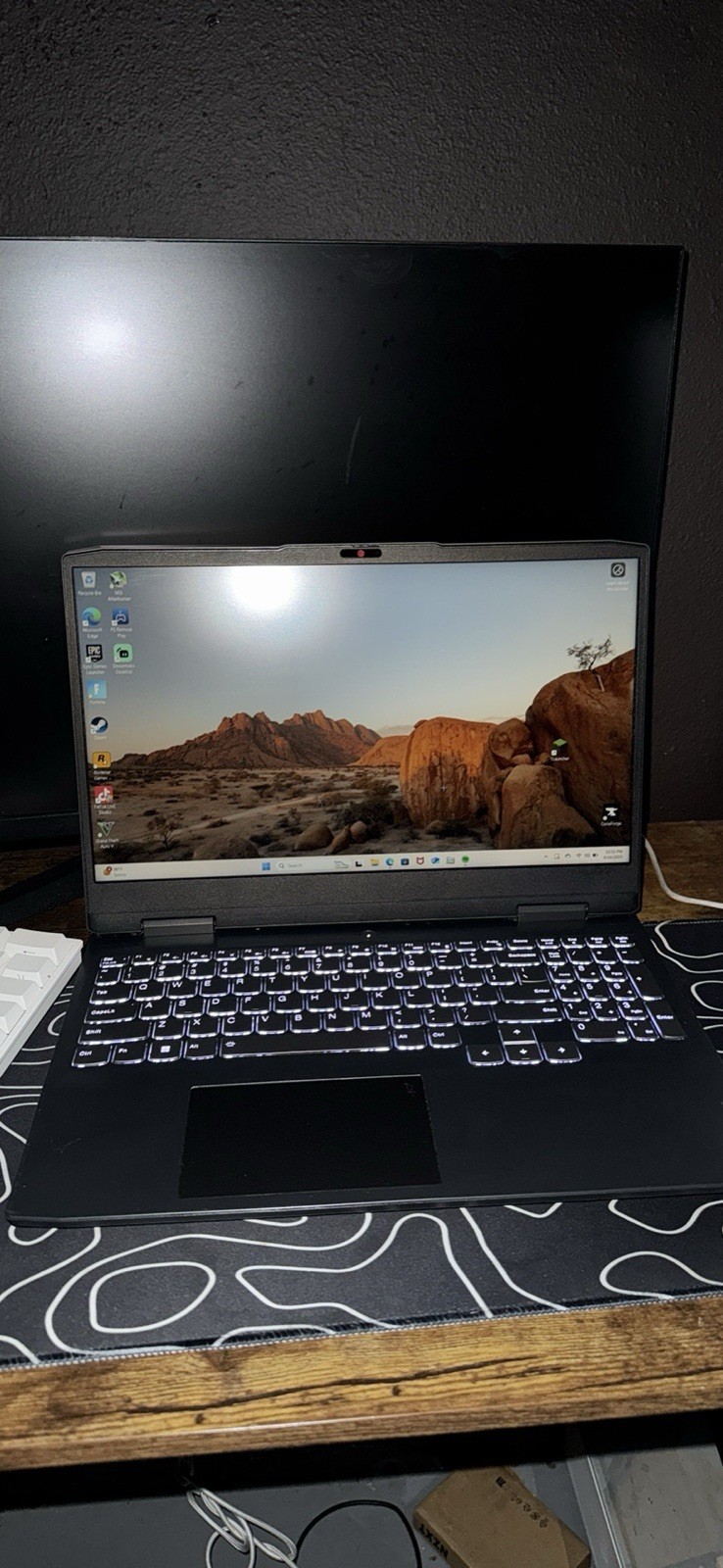 Lenovo IdeaPad Gaming 3 Laptop 15.6″ Ryzen 5-7535HS, RTX 2050 GPU, 512GB SSD