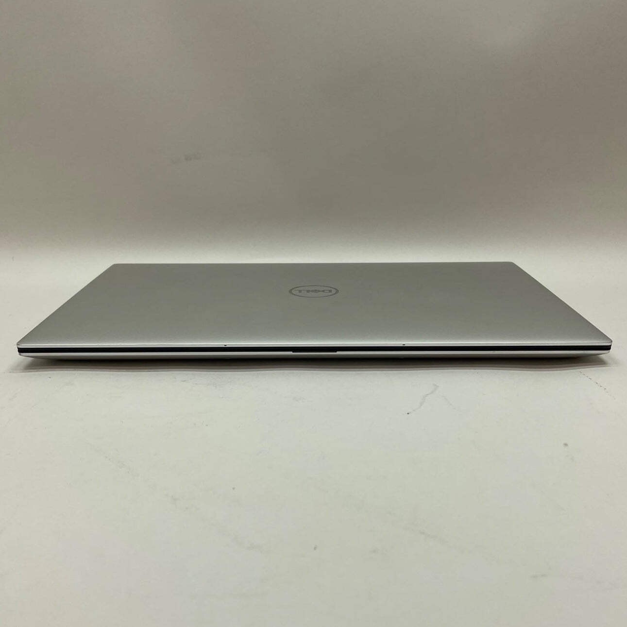 Dell XPS 15 9510 15.6″ i7-11800H 2.3GHz 16GB RAM 1TB SSD GeForce RTX 3050 Ti