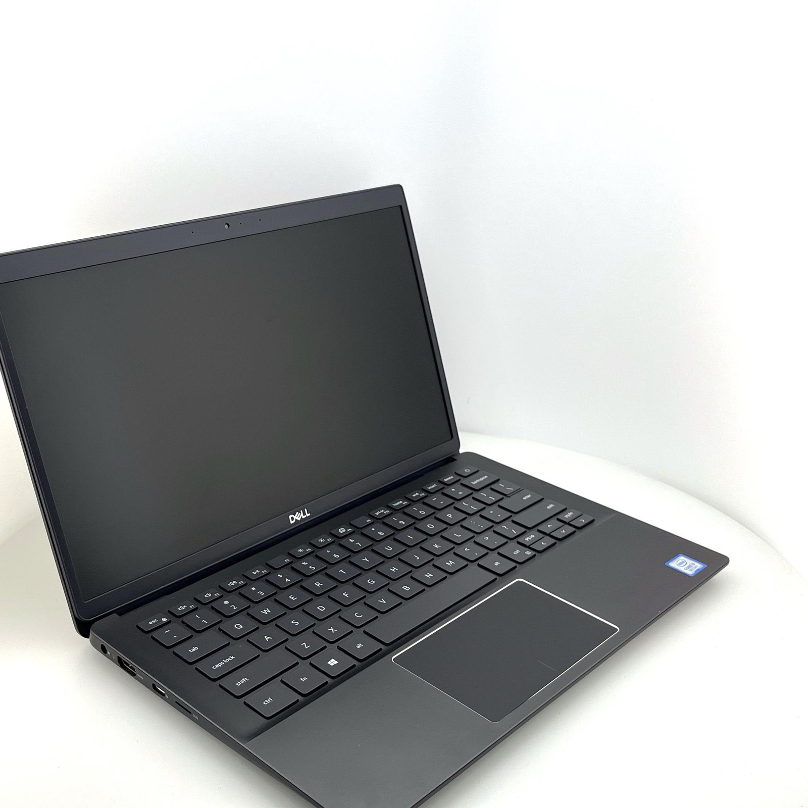 Dell Latitude 3301 Core i3-8145U@ 3.9 GHz 128GB SSD 4GB RAM Win 11 Pro