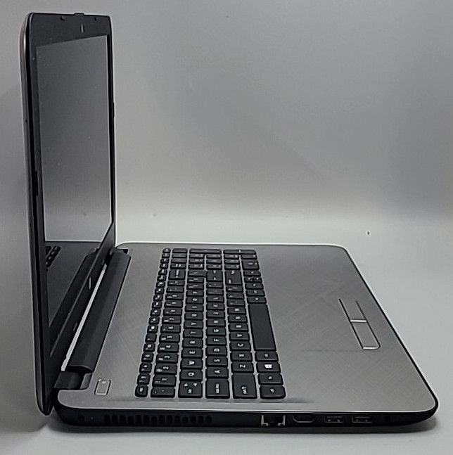 HP 15-AF113CL – AMD A8-7410 @ 2.20GHz /6GB RAM /1TB HDD /Win 10 Home