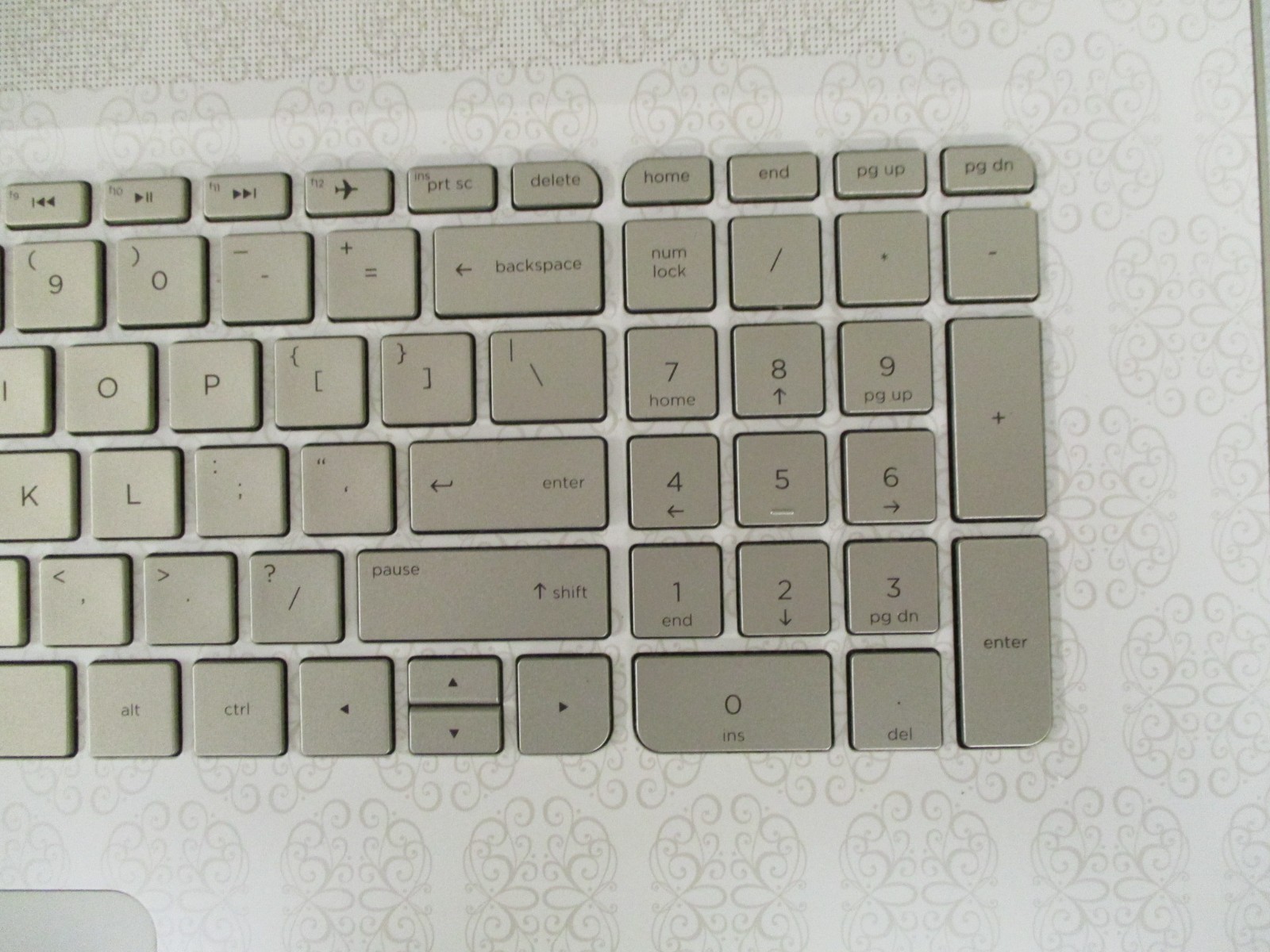Hp 17-G205CY Intel Core i3-6100U 2.30 GHz 16GB RAM 500GB SSD WIN 11 HOME RARE!!